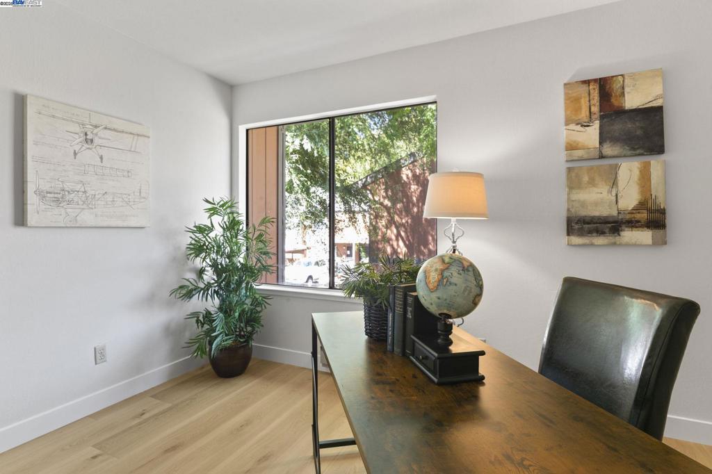 FREMONT OAKS - Residential