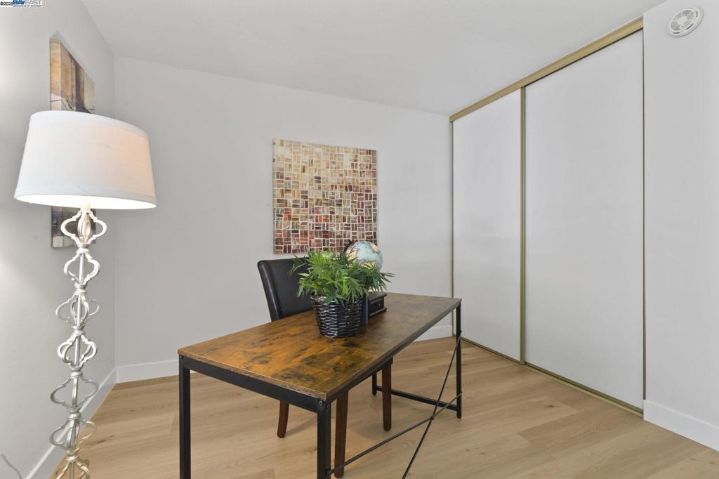 FREMONT OAKS - Residential