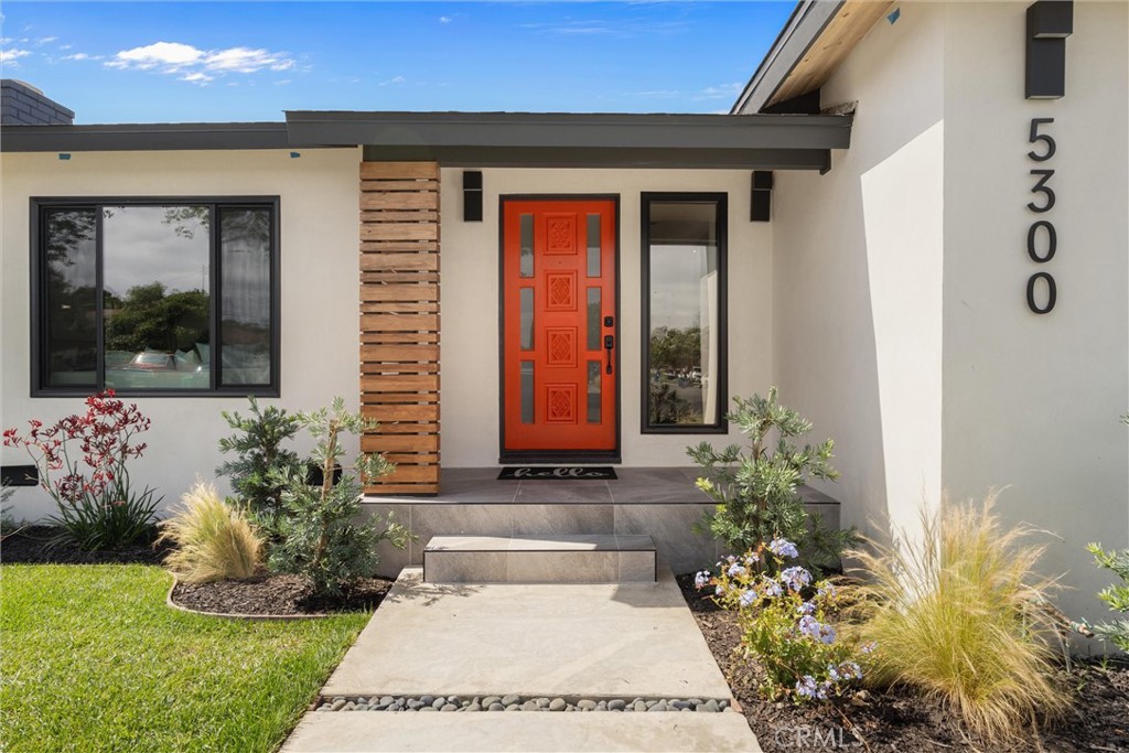 5300 E 28th