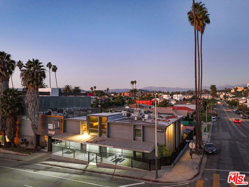 2503 Beverly Boulevard