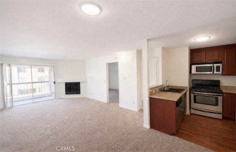 Photo of 5515 Canoga Avenue #231, Woodland Hills, CA 91367 (MLS # SR26189508)