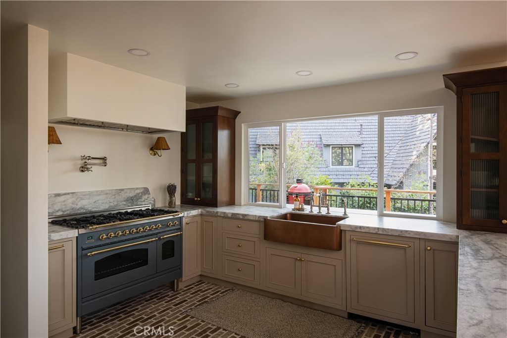 Arrowhead Woods (AWHW) - Residential