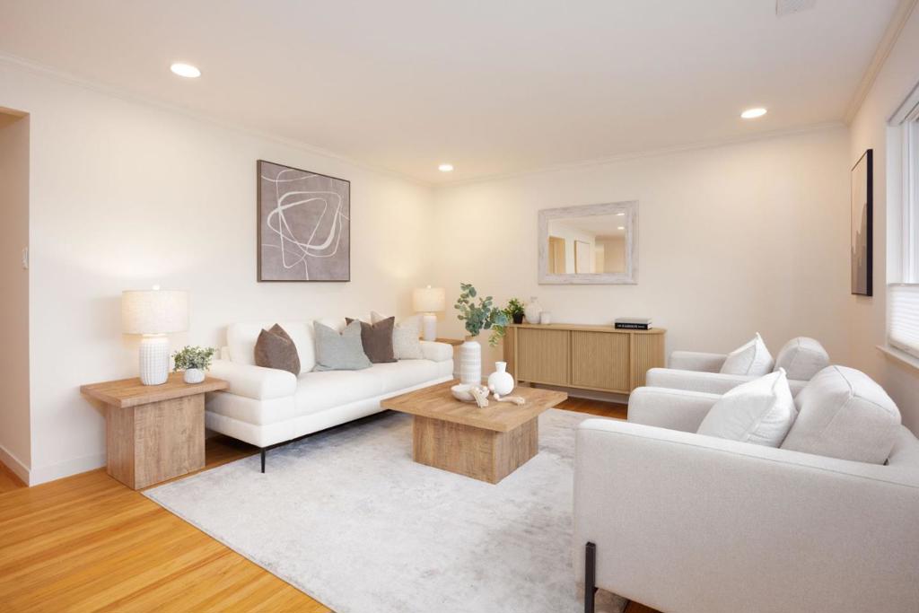 708 Arroyo Leon Drive