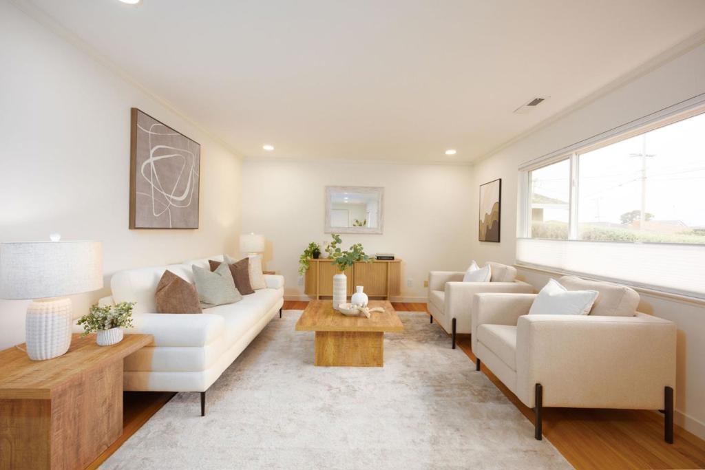 708 Arroyo Leon Drive
