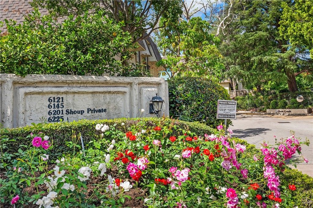 Photo of 6201 Shoup Ave #75, Woodland Hills, CA 91367 (MLS # SR26073201)