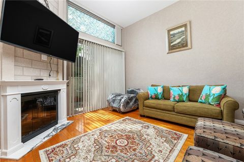 Photo of 6201 Shoup Ave #75, Woodland Hills, CA 91367 (MLS # SR26073201)