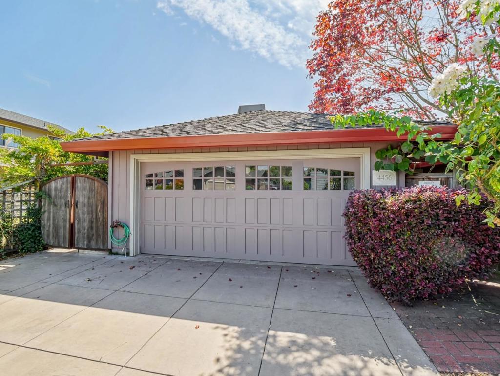 4456 Merlin Way
