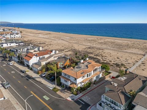 Photo of 1201 E Balboa Boulevard, Newport Beach, CA 92661 (MLS # NP25143310)