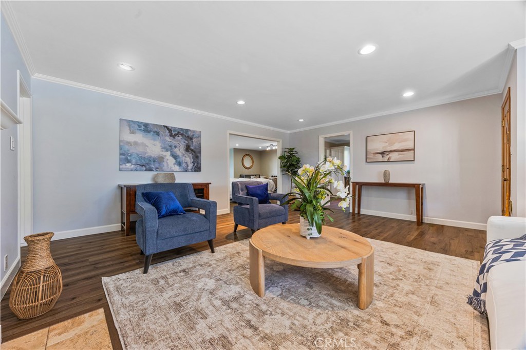 1425 Hastings Ranch Drive