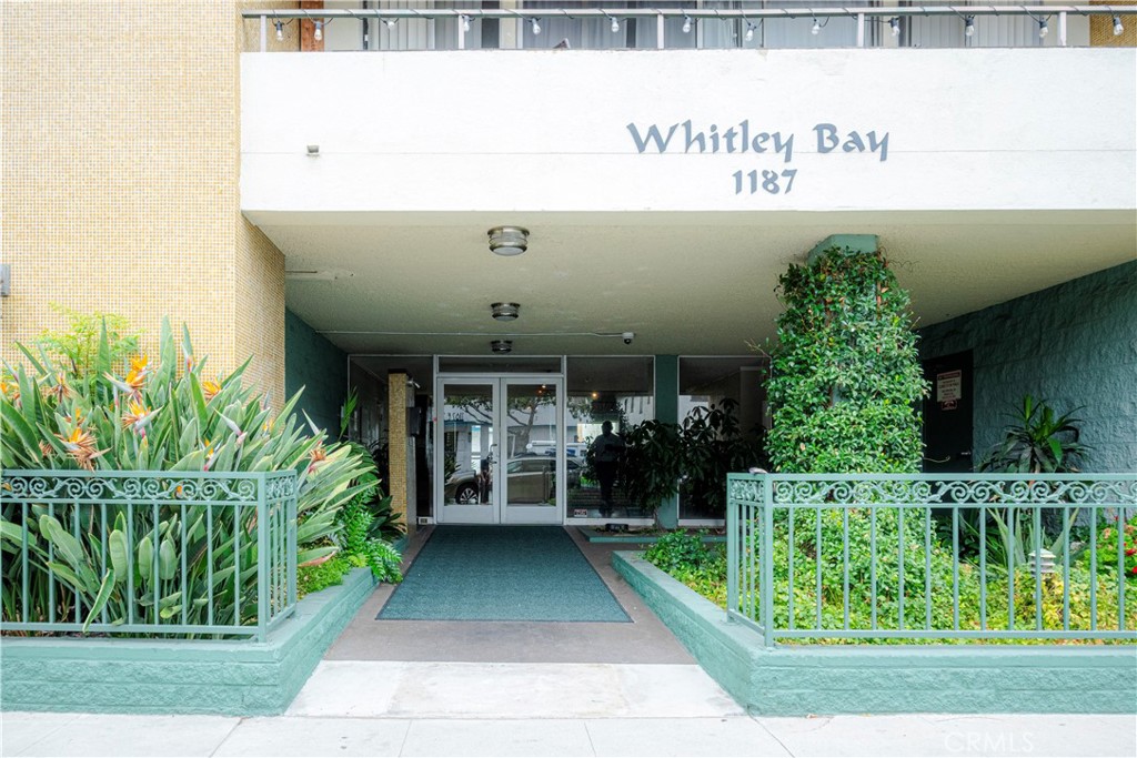 1187 E 3rd Street 209