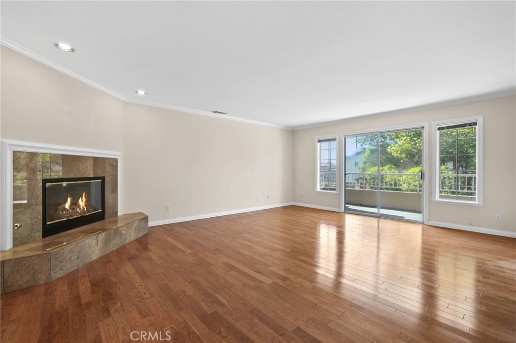 1078 W 10th Street 1