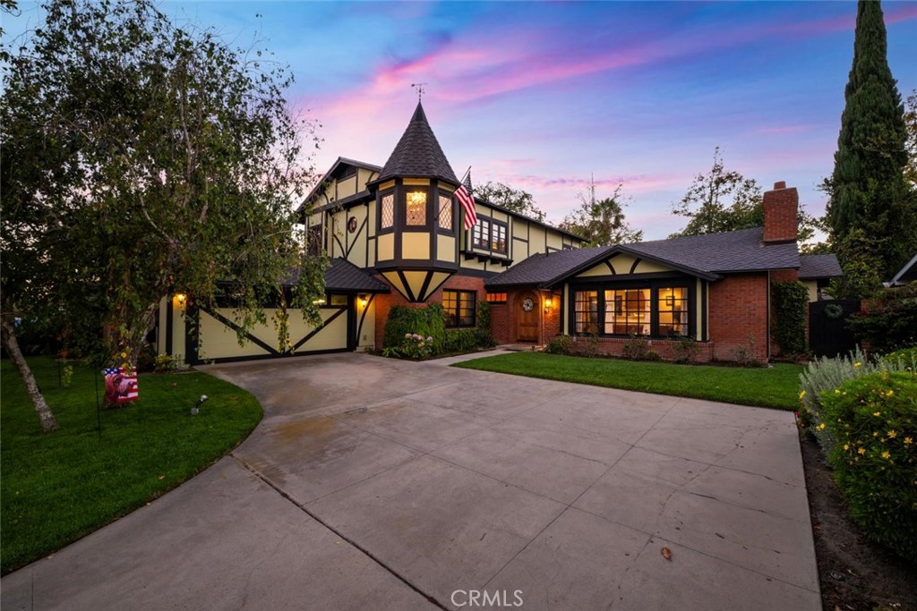 11261 Kensington