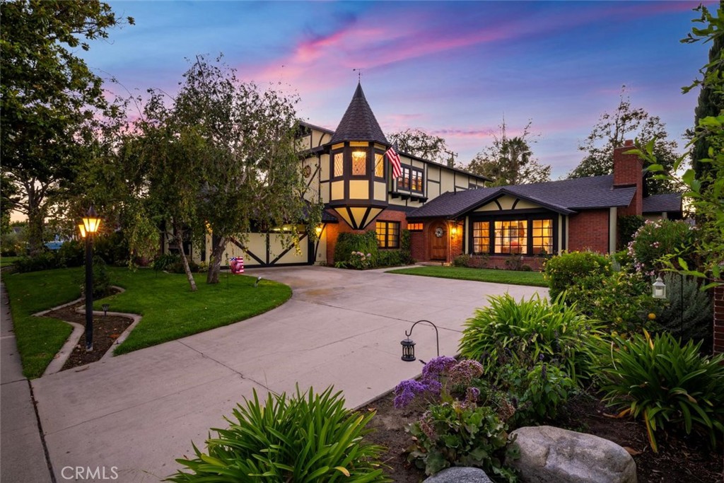 11261 Kensington
