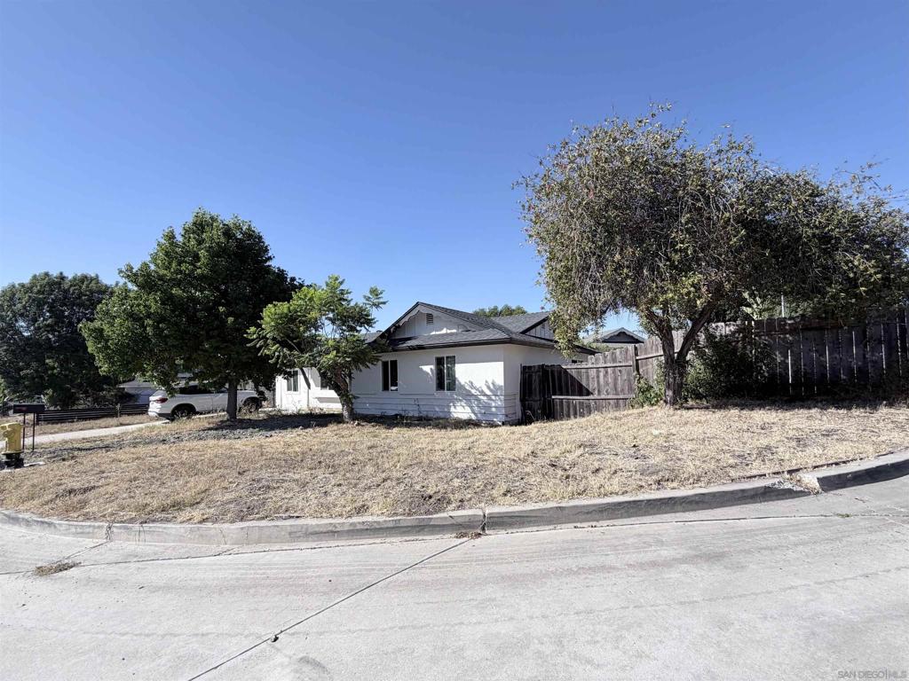1171 Woodrail Dr