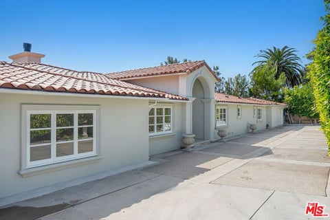 Tiny photo for 16910 W Sunset Boulevard, Pacific Palisades, CA 90272 (MLS # 26997331)