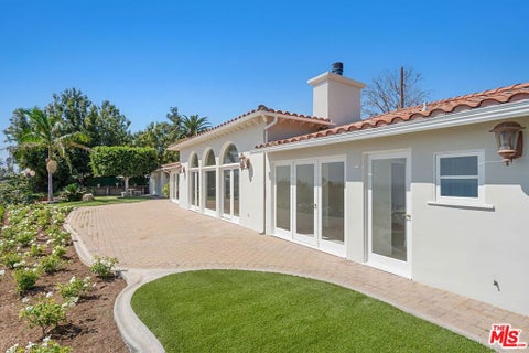 Tiny photo for 16910 W Sunset Boulevard, Pacific Palisades, CA 90272 (MLS # 26997331)