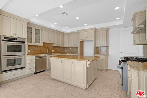 Tiny photo for 16910 W Sunset Boulevard, Pacific Palisades, CA 90272 (MLS # 26997331)