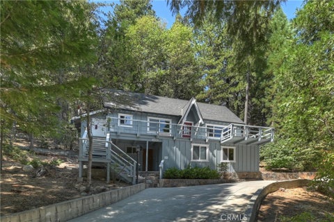 Photo of 26661 Lake Forest DR, Twin Peaks, CA 92391 (MLS # IG26161672)