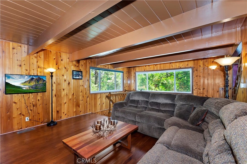 26661 Lake Forest