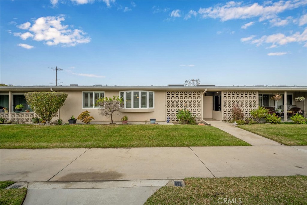 13350 St. Andrews Drive 68E M12