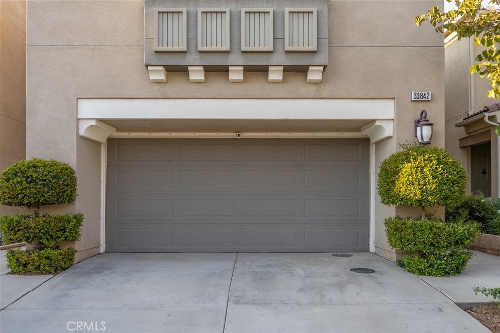 Properties 4 33842 King