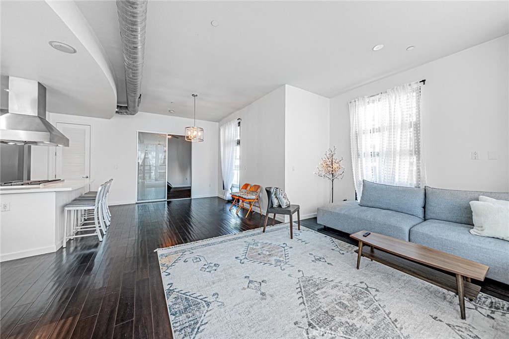 133 Promenade N 428