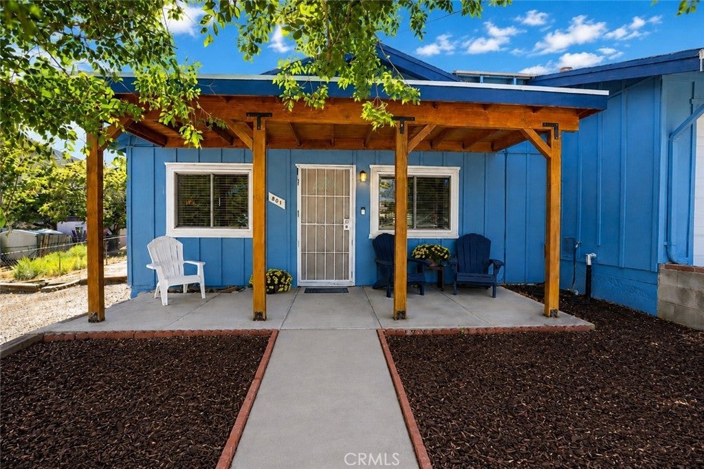 801 Santa Cruz