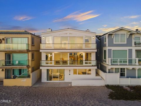 Photo of 3757 Ocean Drive, Oxnard, CA 93035 (MLS # V1-31510)