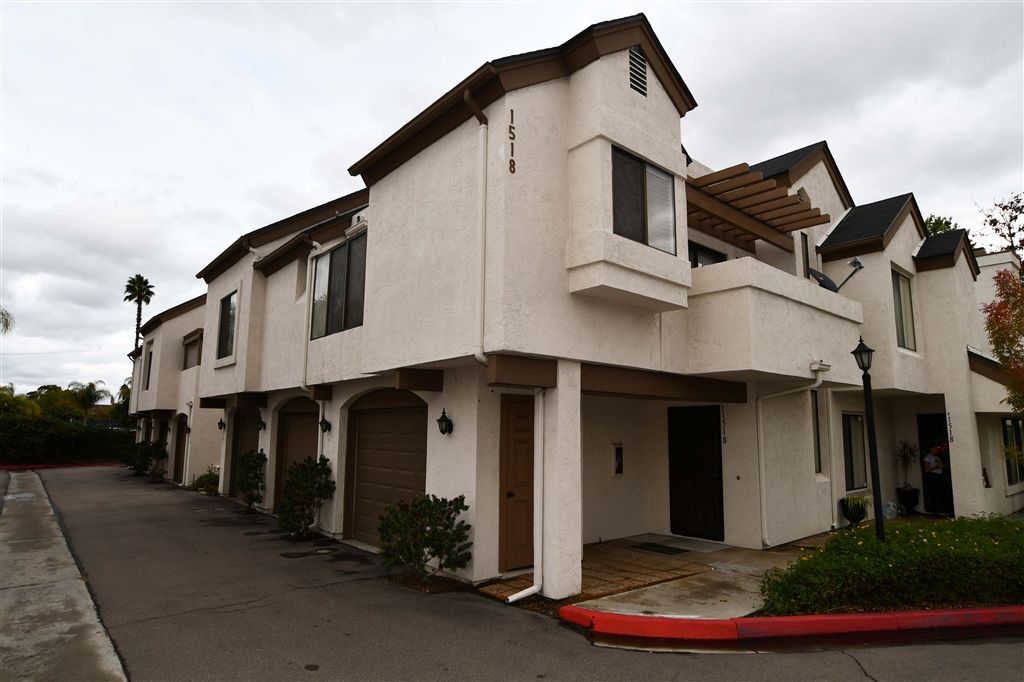 listing image 130728513362236282067