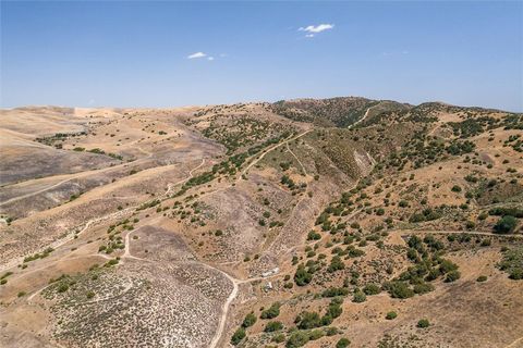 Tiny photo for 0 Gillis Canyon Road, Shandon, CA 93461 (MLS # SC25110320)