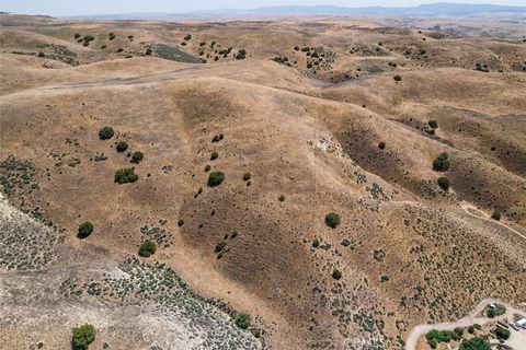 Tiny photo for 0 Gillis Canyon Road, Shandon, CA 93461 (MLS # SC25110320)