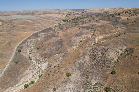 Tiny photo for 0 Gillis Canyon Road, Shandon, CA 93461 (MLS # SC25110320)