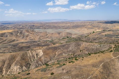 Tiny photo for 0 Gillis Canyon Road, Shandon, CA 93461 (MLS # SC25110320)