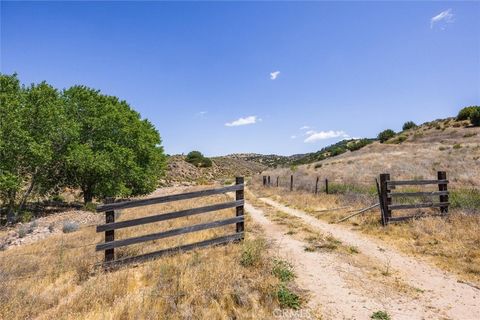 Tiny photo for 0 Gillis Canyon Road, Shandon, CA 93461 (MLS # SC25110320)