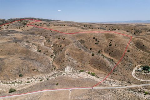 Tiny photo for 0 Gillis Canyon Road, Shandon, CA 93461 (MLS # SC25110320)