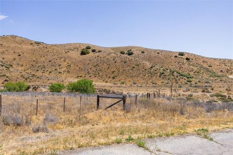 Tiny photo for 0 Gillis Canyon Road, Shandon, CA 93461 (MLS # SC25110320)