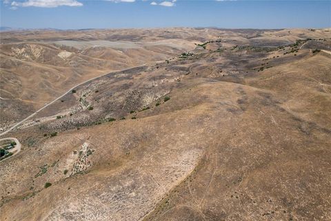 Tiny photo for 0 Gillis Canyon Road, Shandon, CA 93461 (MLS # SC25110320)