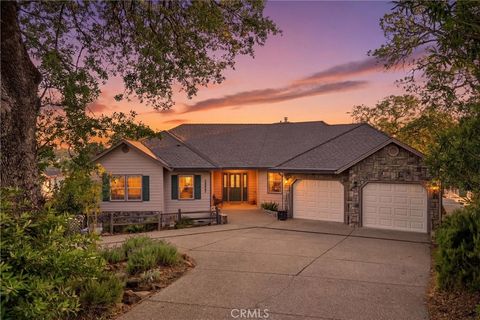 Photo of 18387 N Shore Dr, Hidden Valley Lake, CA 95467 (MLS # LC26077022)