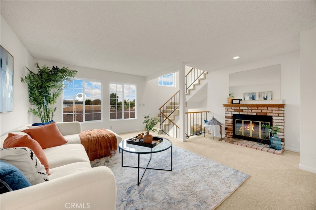 3878 Howard Avenue 8