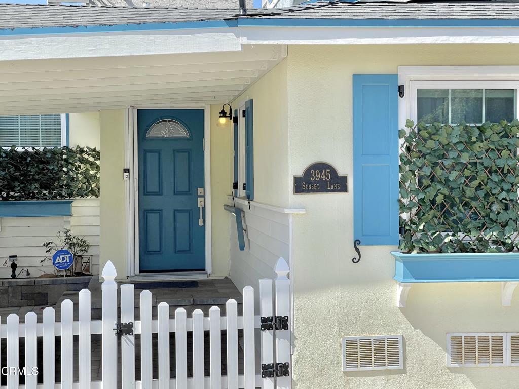3945 Sunset Lane
