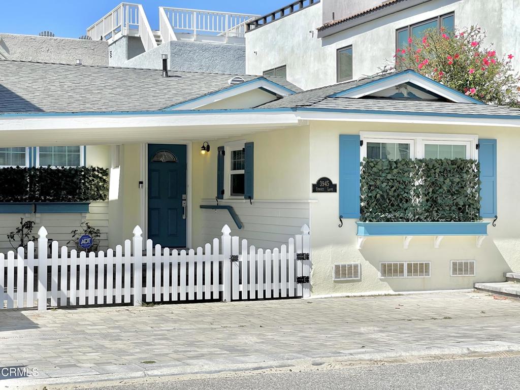 3945 Sunset Lane