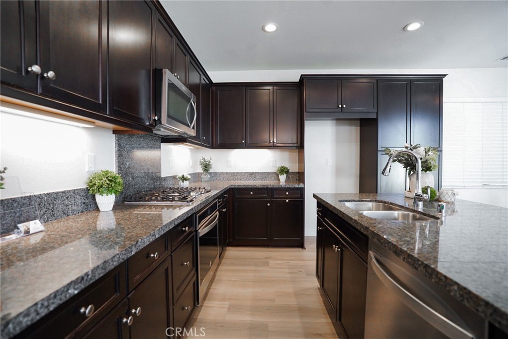 15730 Moonflower ave