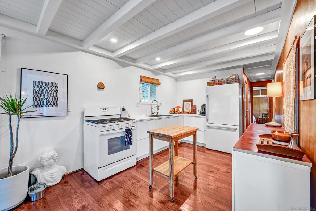 3030 Oceanside Blvd SPC 48