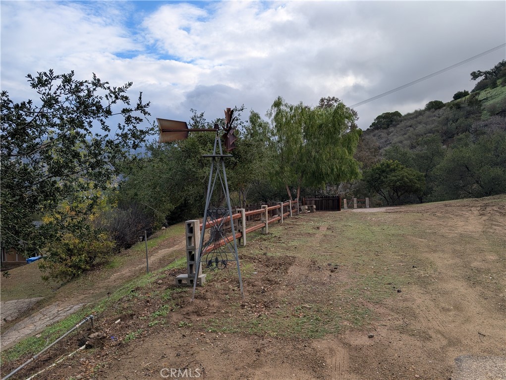 1087 LOMA Lane