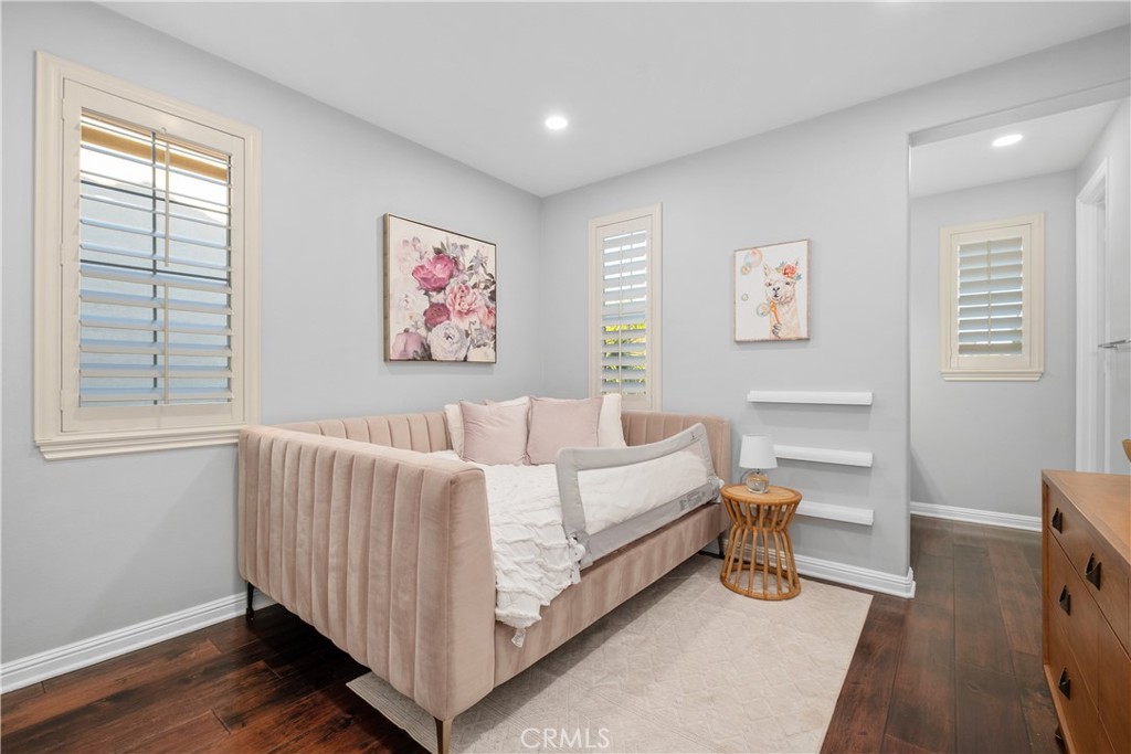 Knolls (KNOL) - Residential