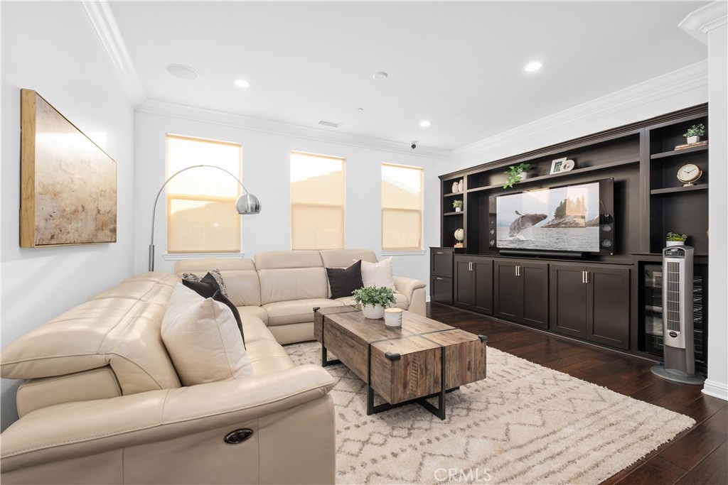 Knolls (KNOL) - Residential