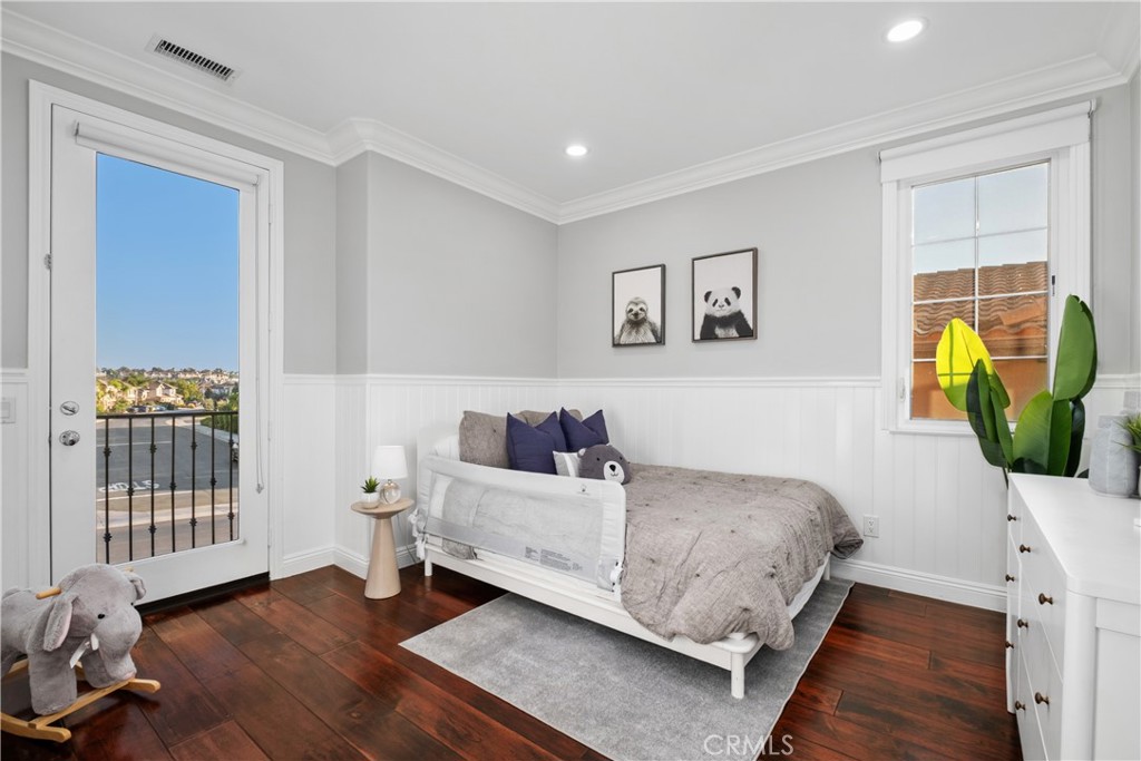 Knolls (KNOL) - Residential