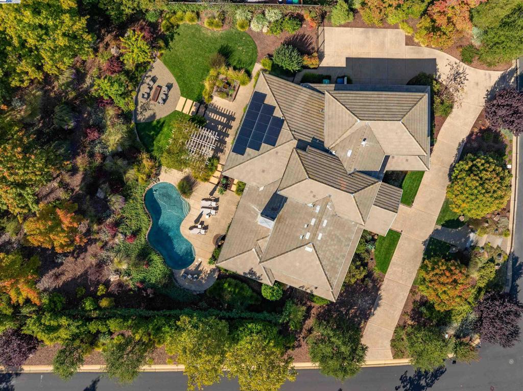 RUBY HILL - Residential