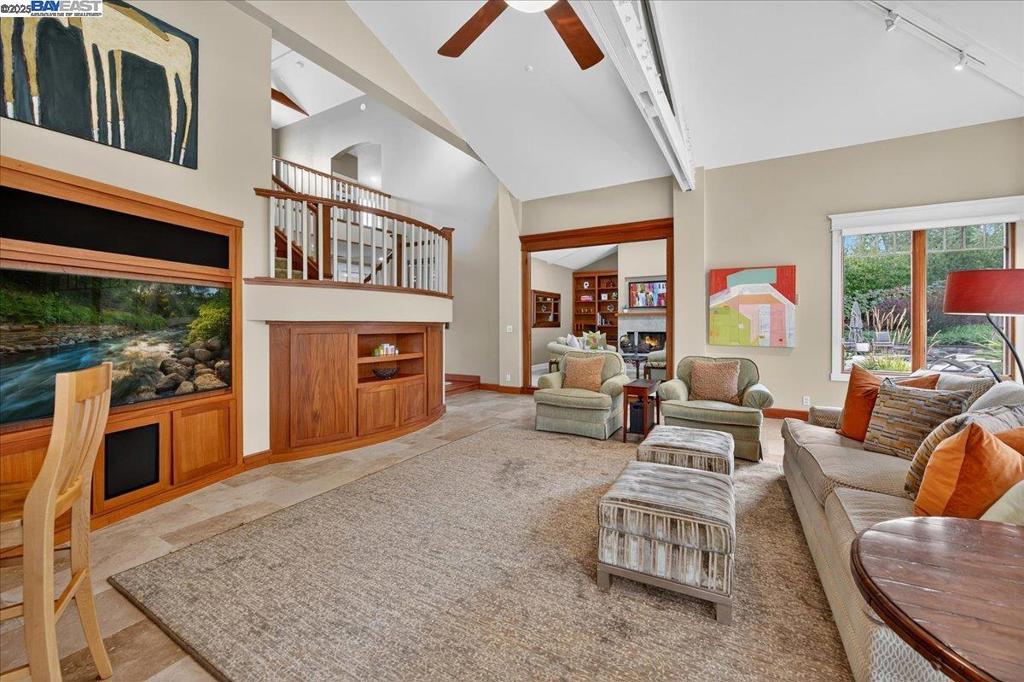 RUBY HILL - Residential