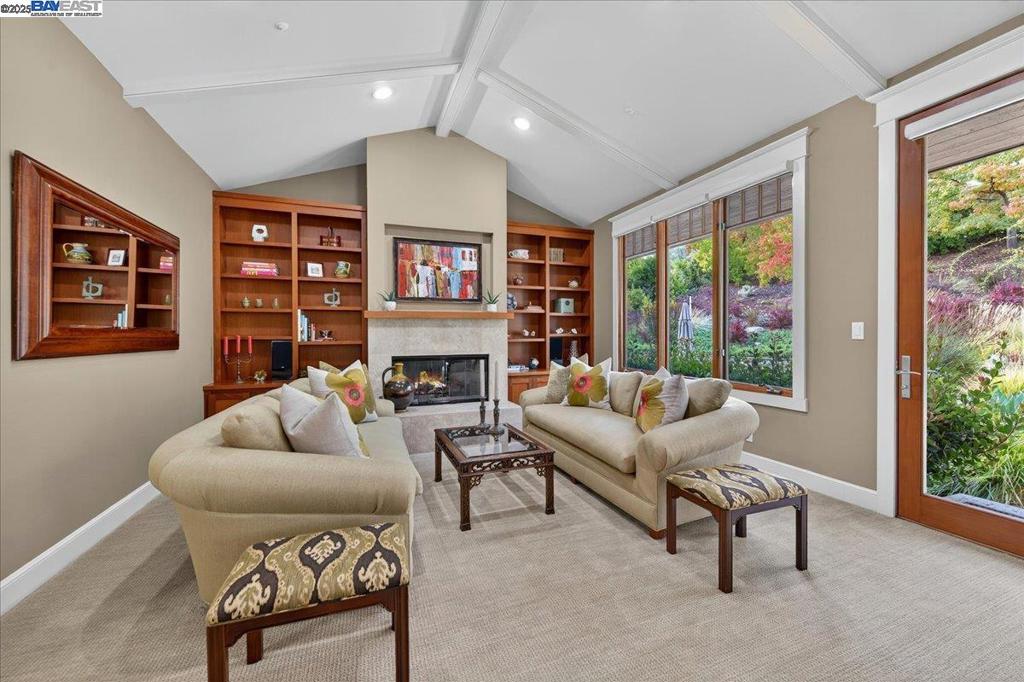 RUBY HILL - Residential